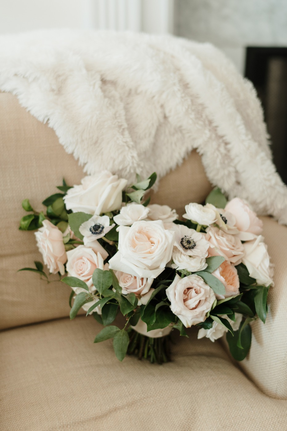 ivory wedding bouquet