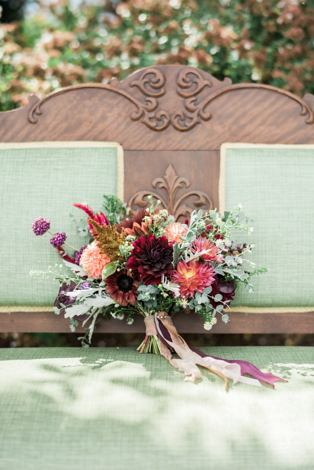 falling-in-love-with-late-summer-wedding