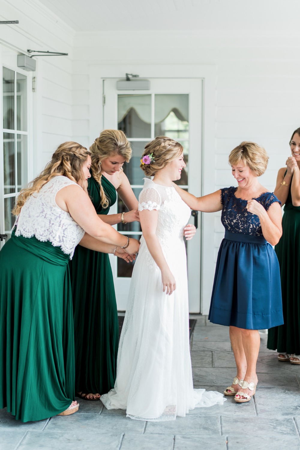 falling-in-love-with-late-summer-wedding