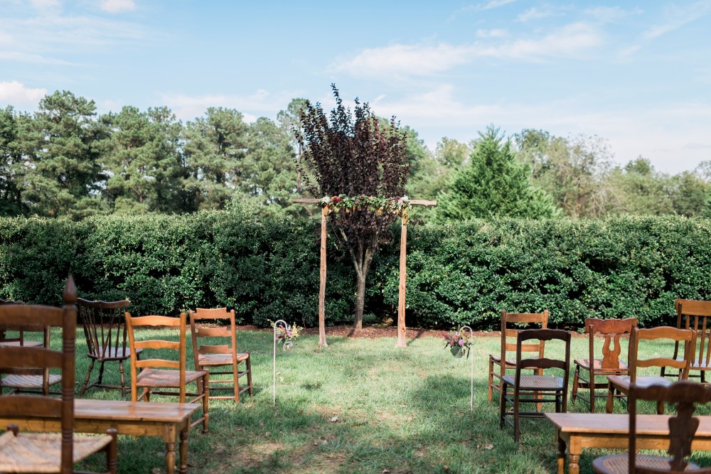 falling-in-love-with-late-summer-wedding