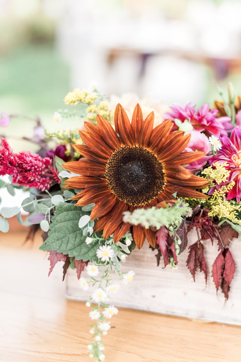 falling-in-love-with-late-summer-wedding