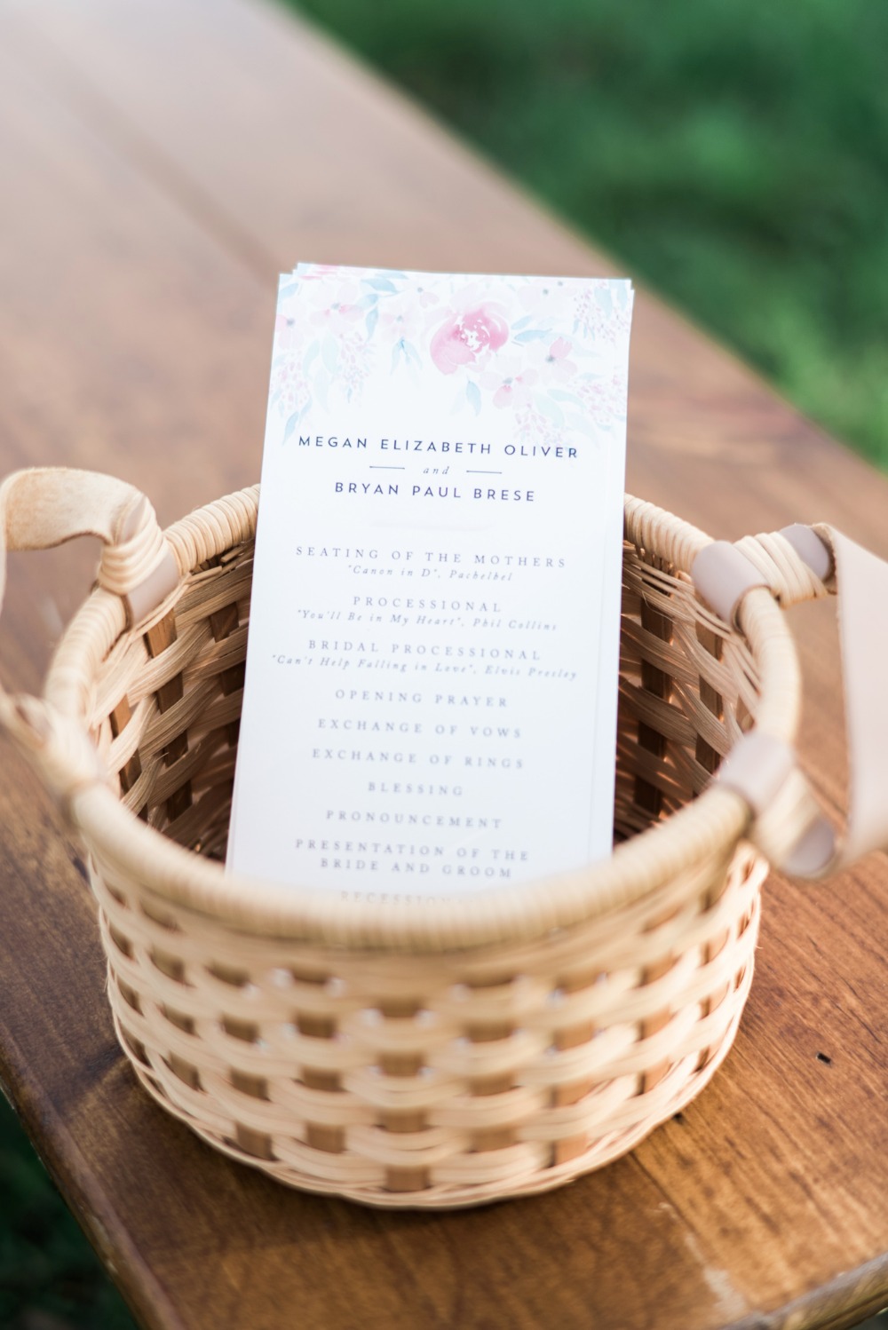 falling-in-love-with-late-summer-wedding