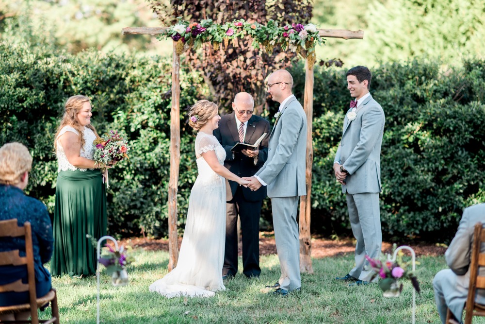 falling-in-love-with-late-summer-wedding
