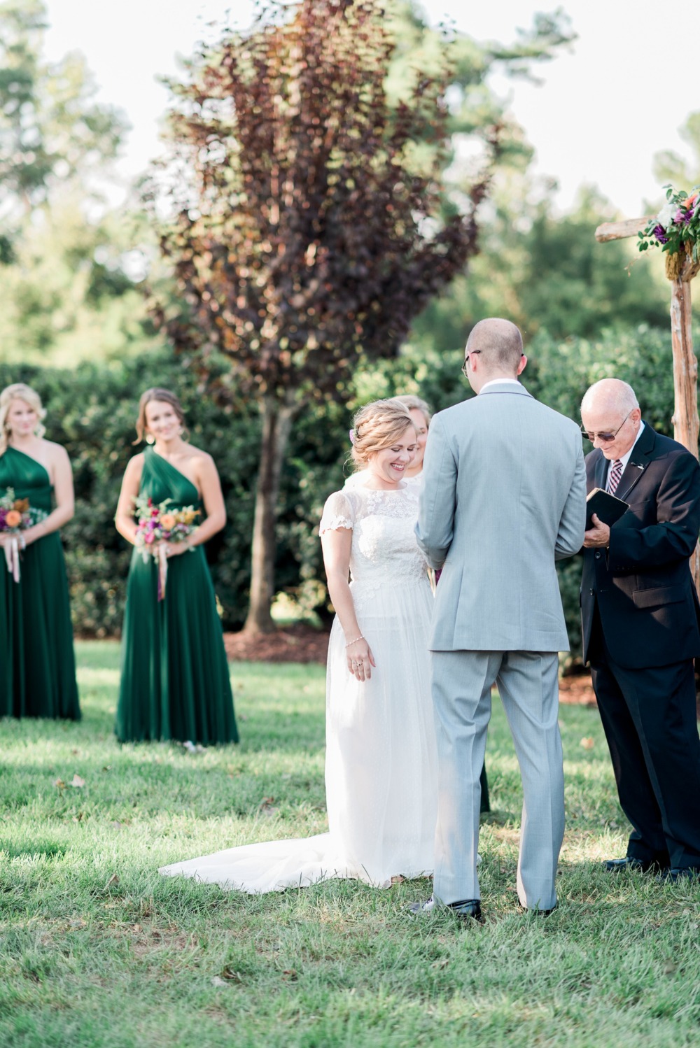 falling-in-love-with-late-summer-wedding