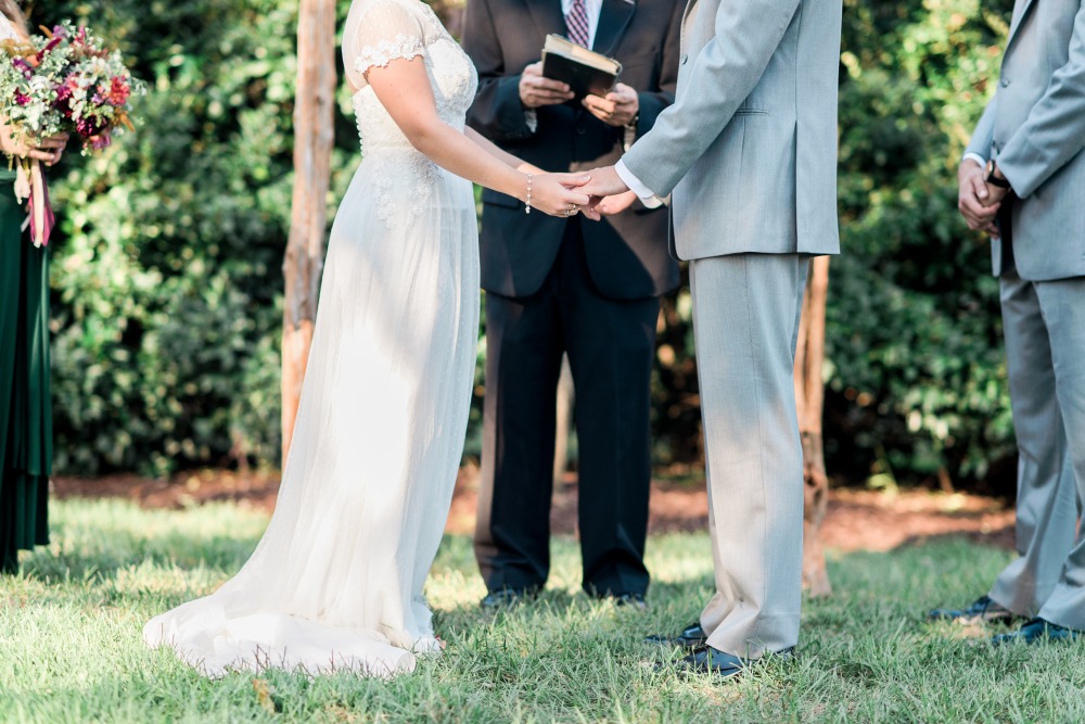 falling-in-love-with-late-summer-wedding