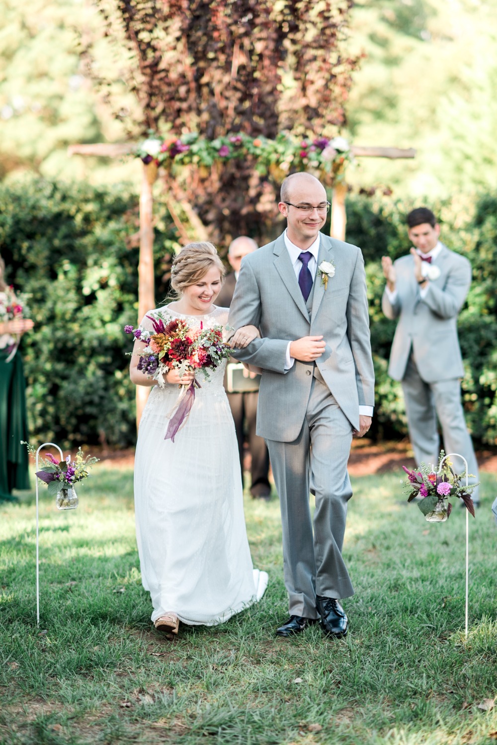 falling-in-love-with-late-summer-wedding