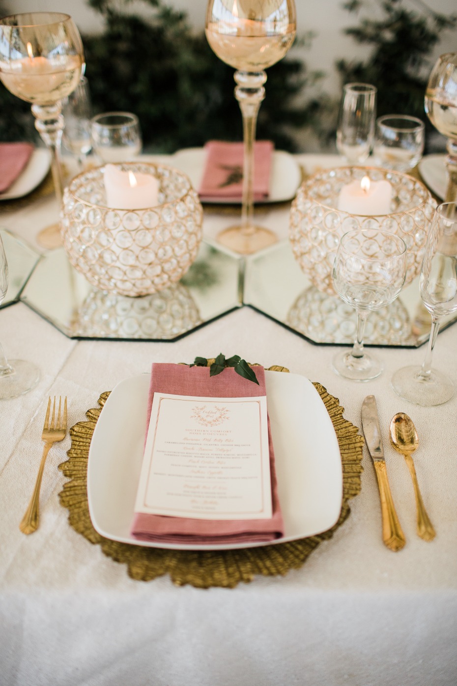 gold white and pink wedding table