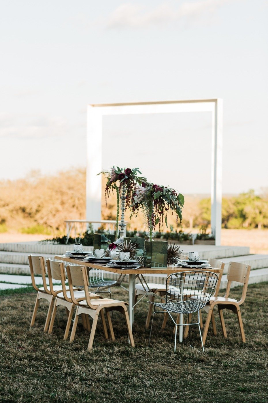 modern garden chic wedding table