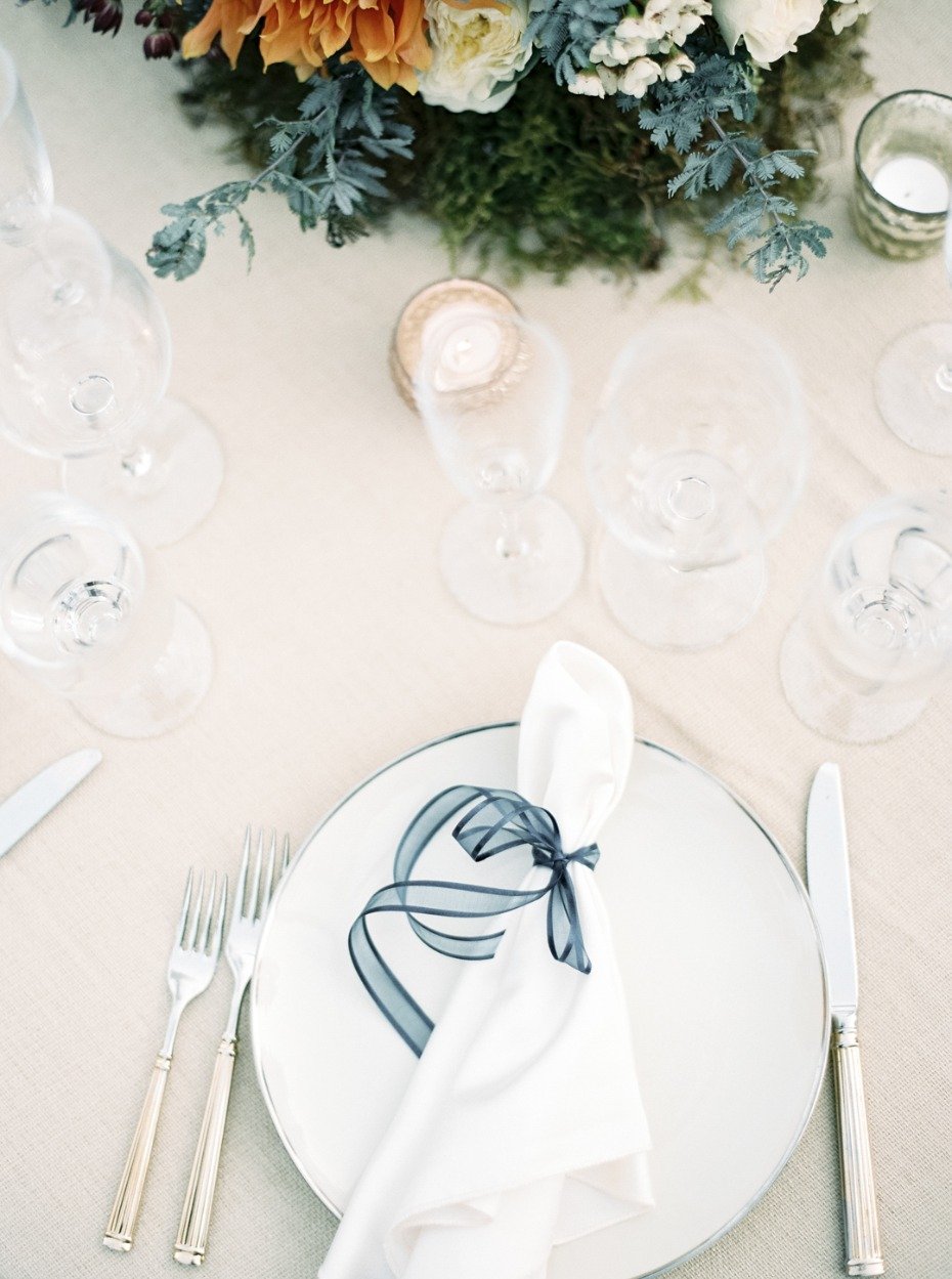 Keep your placesetting simple