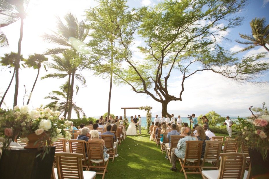 Seaside wedding in Maui