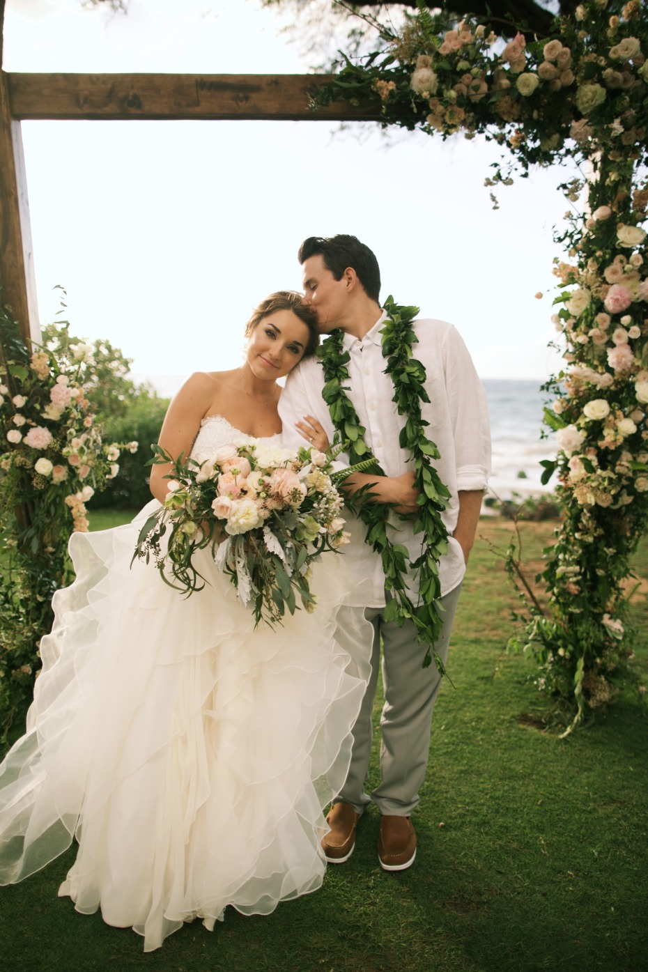 Beautiful seaside wedding Maui