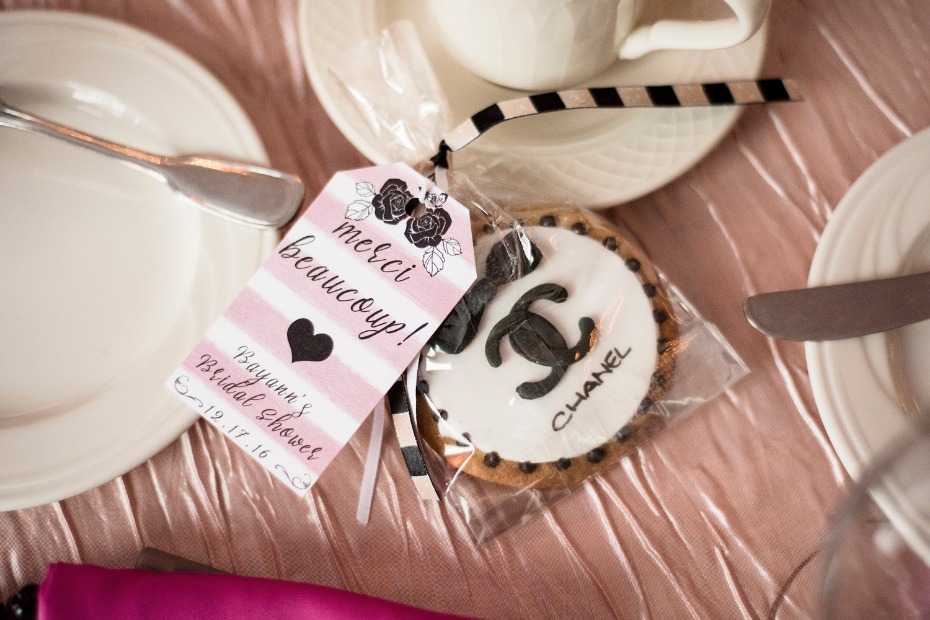 Chanel themed cookie favor at a bridal shower setting