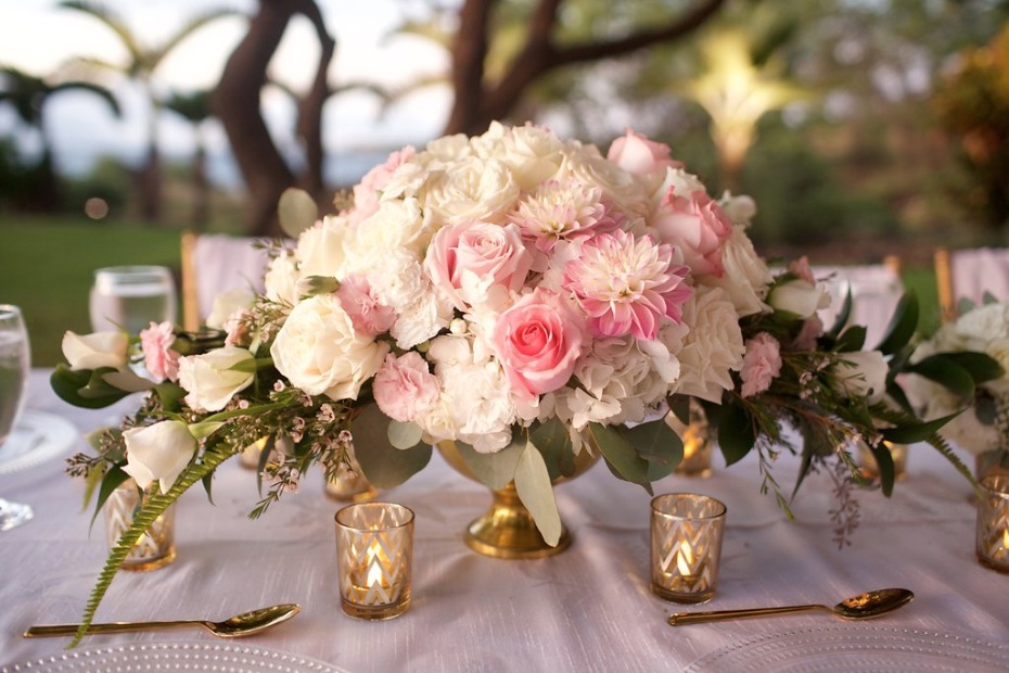 gold and pink wedding centerpiece