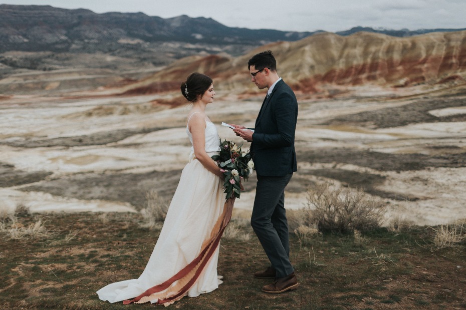 bride and groom vow renewal at the Painted Hills