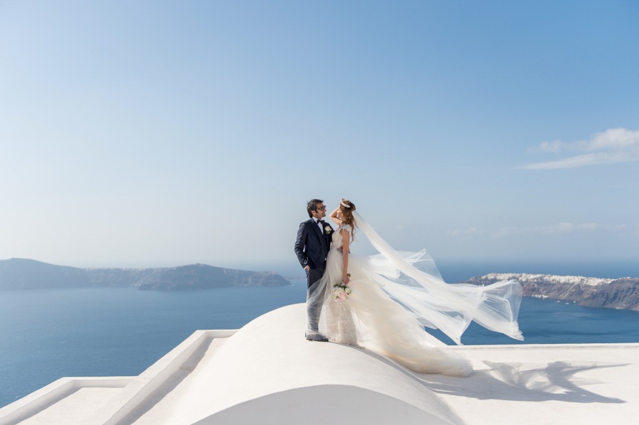 Love the view? Get married in Santorini!