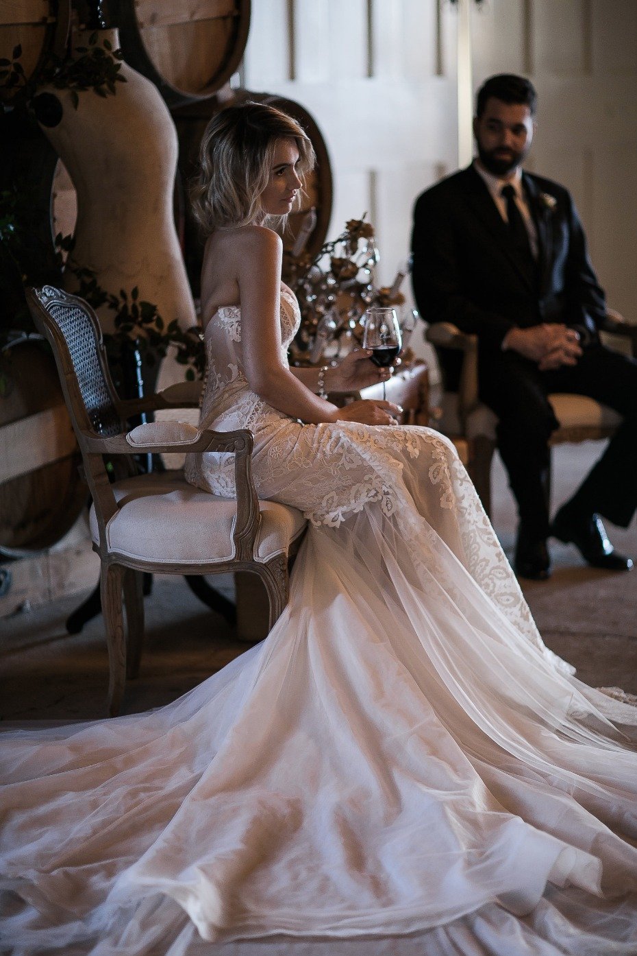 dramatic wedding style for the bride