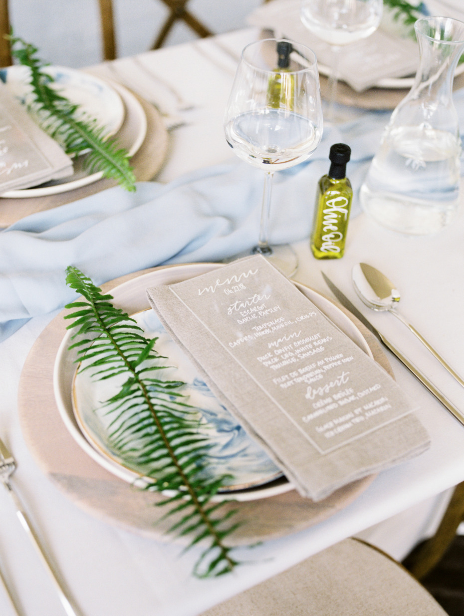 rustic inspired table setting
