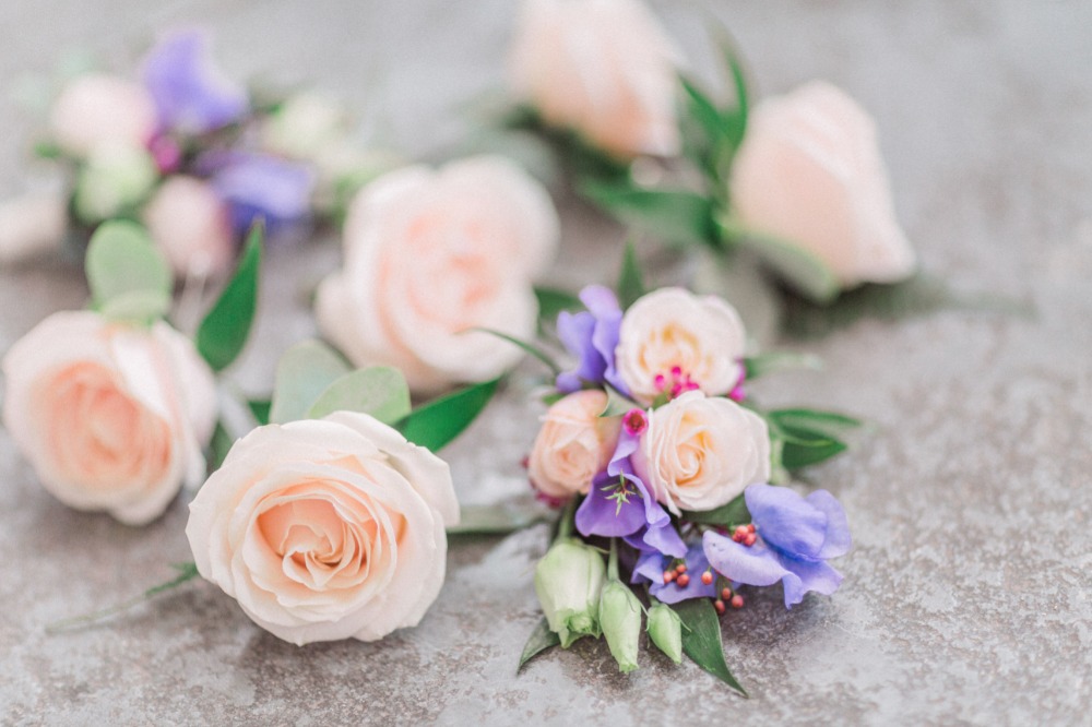 10-stunning-ways-to-use-flowers-at