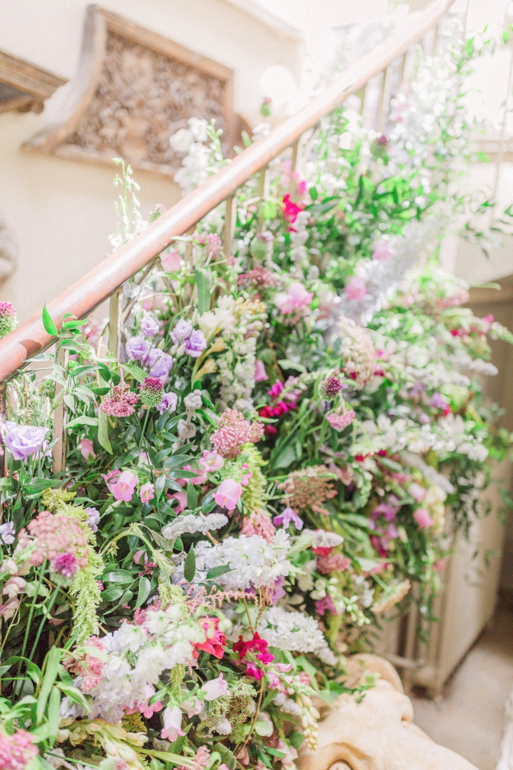 10-stunning-ways-to-use-flowers-at
