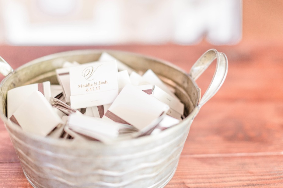 customized matches in metal bucket for guests to light sparklers
