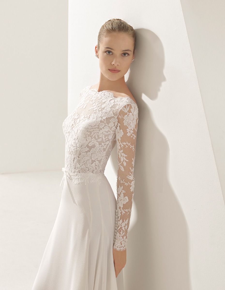 lace wedding dress elegant