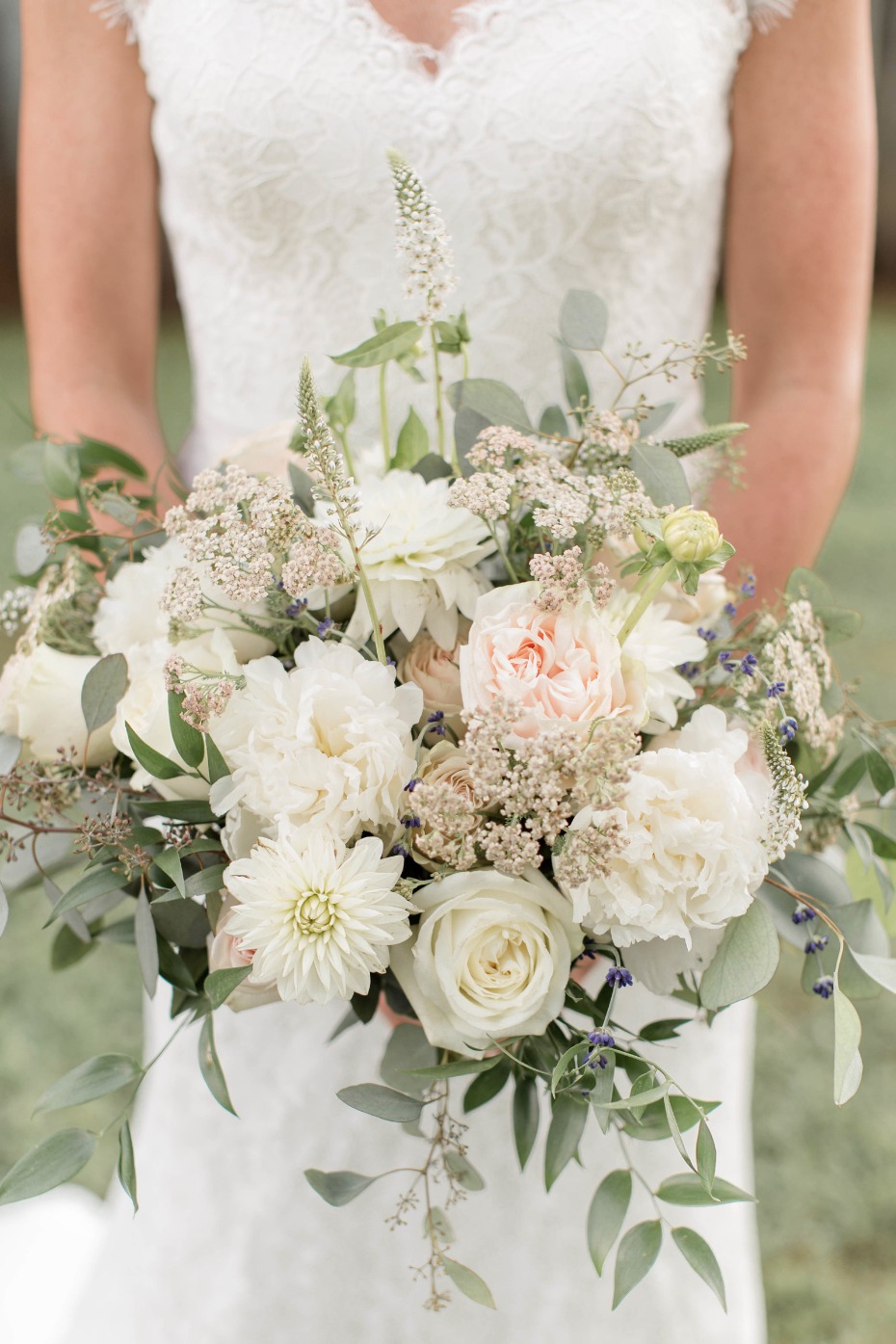 white and mint spring wedding bouquet