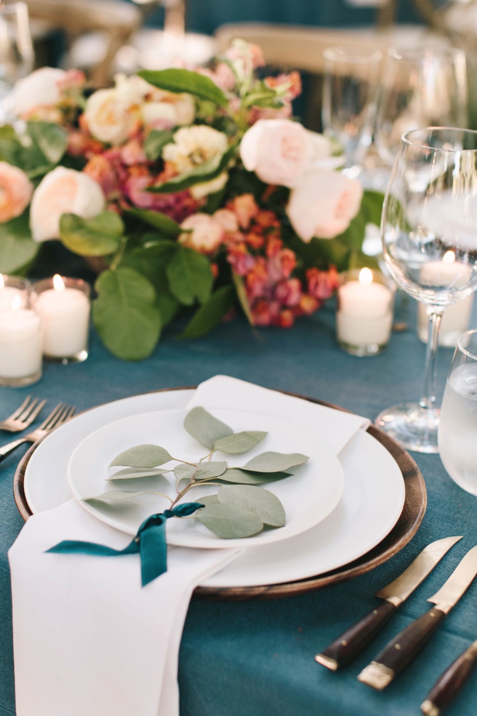 blue and copper wedding table deocr