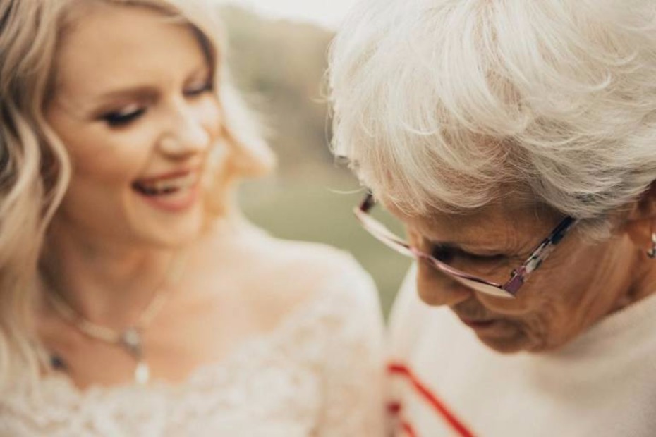 This Gem of a Bride Wore Her Grandmotherâs 1960s Gown