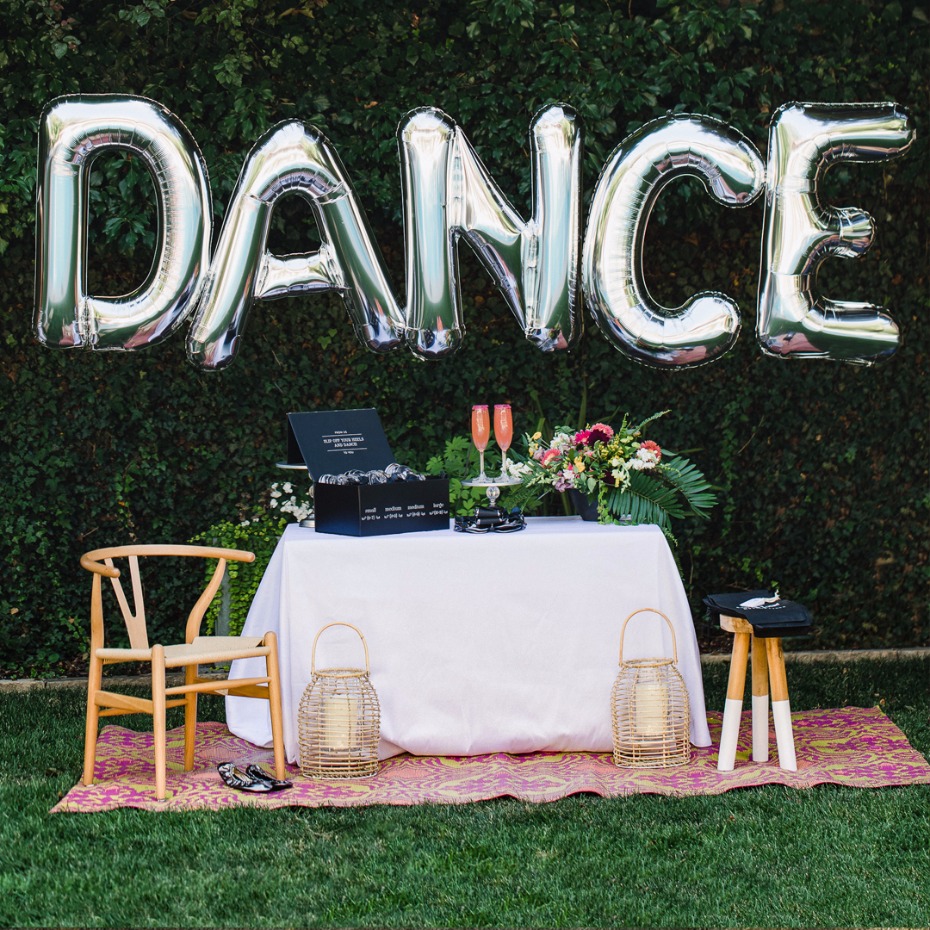 how to create a DANCE table for your wedding