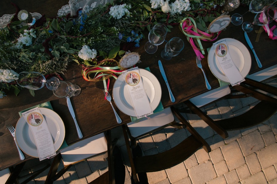 place setting for your garden wedding