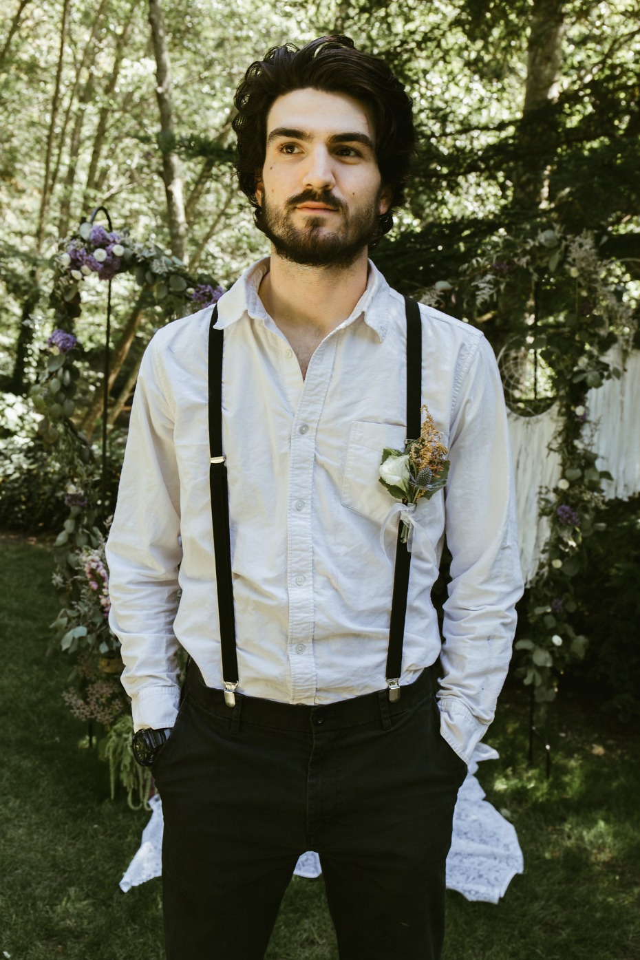 Laid-back look for the groom