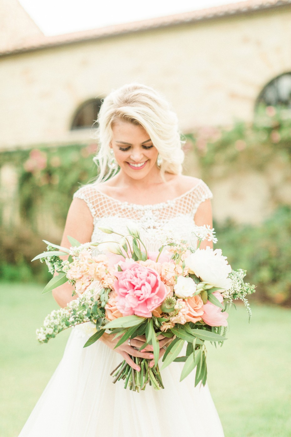 blush and pink wedding bouquet