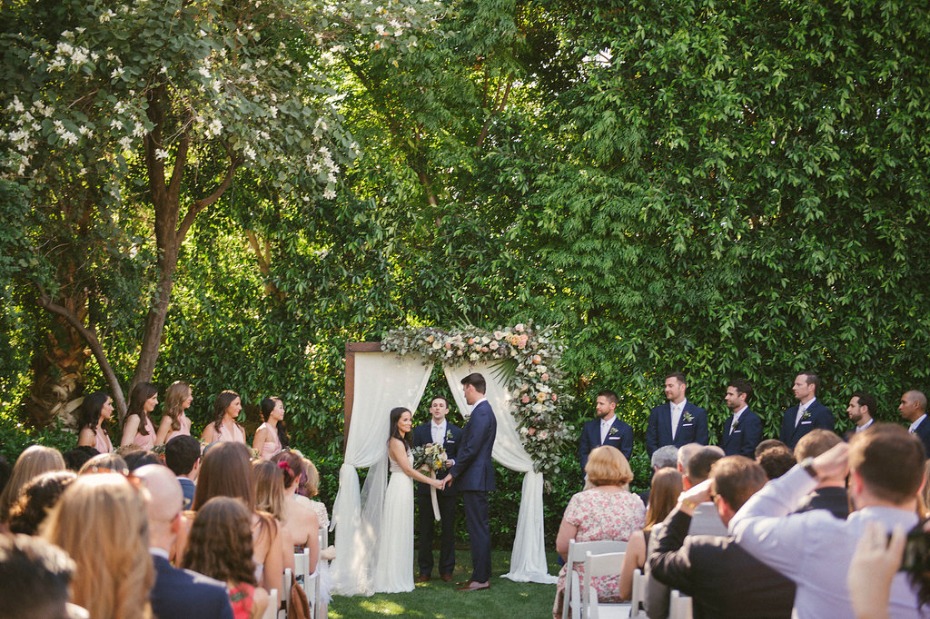 Dreamy outdoor ceremony in Palm Springs