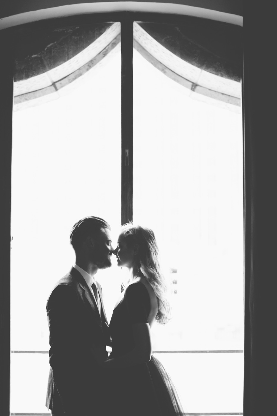 Onelove Photography uses natural lighting to make your photos shine
