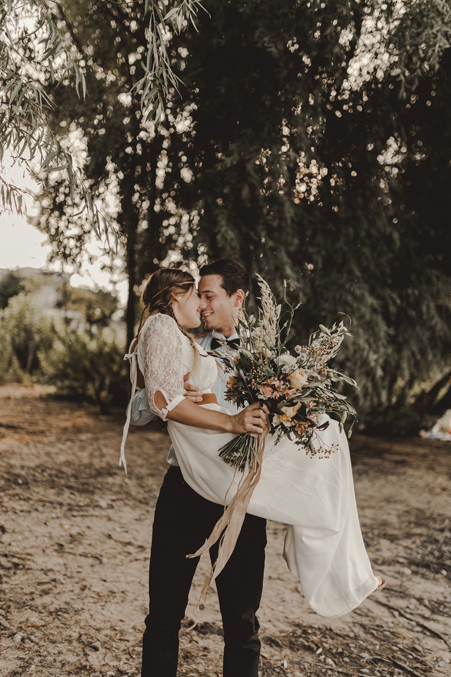 Elopement wedding ideas from simple to planned out.