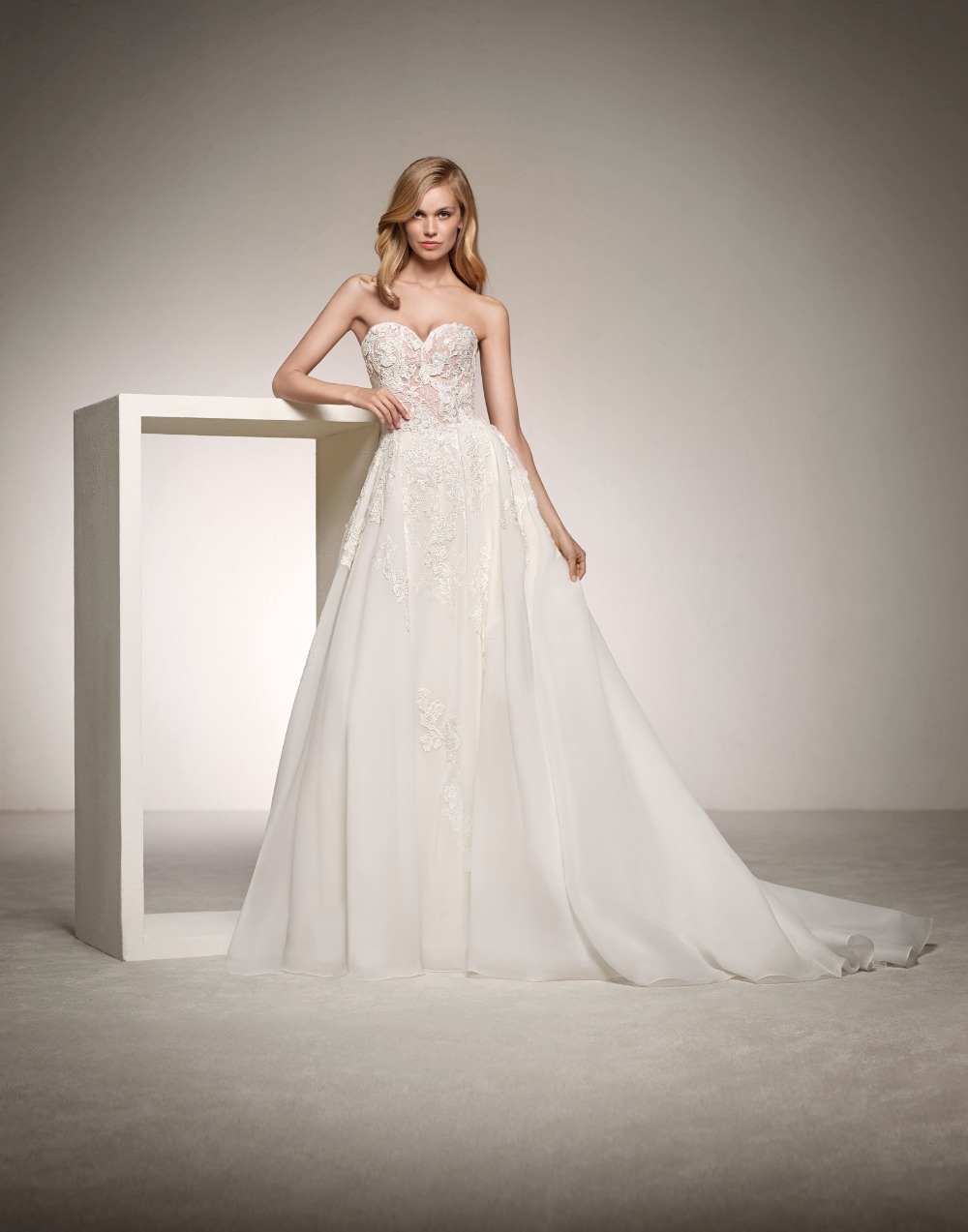 pronovias
