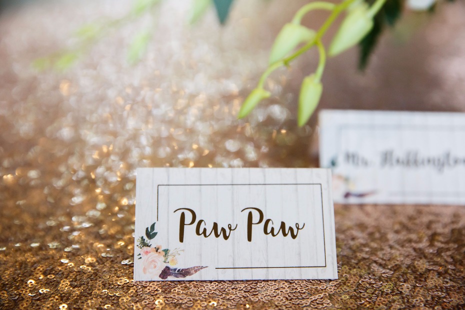 Paw Paw puppy wedding place cards.