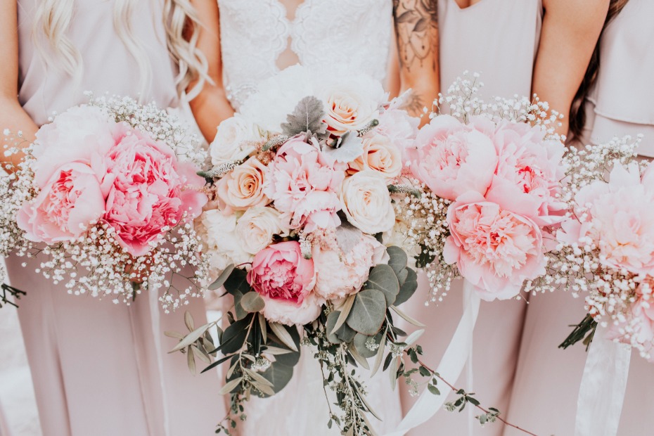 soft pink wedding flowers
