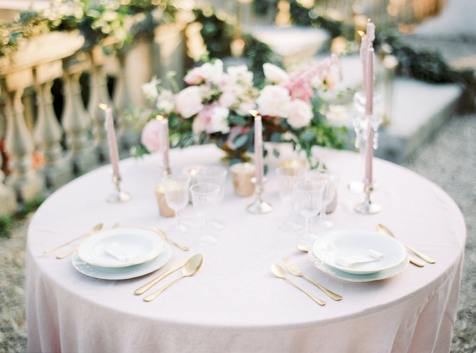 Blush and gold tablescape