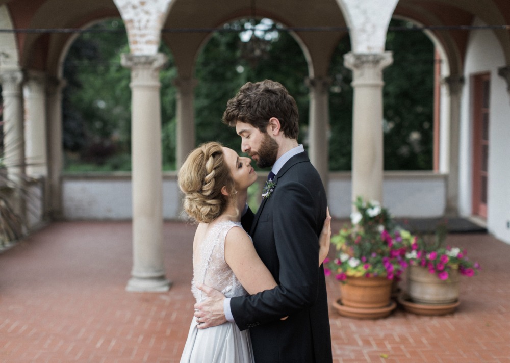 villa-terrace-is-an-italian-wedding
