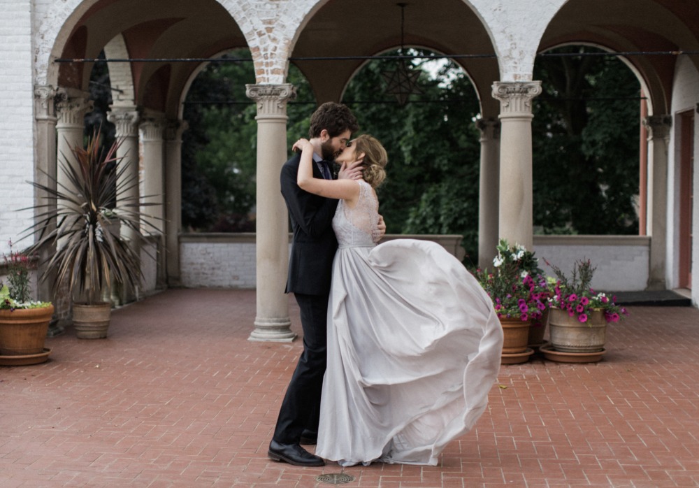 villa-terrace-is-an-italian-wedding