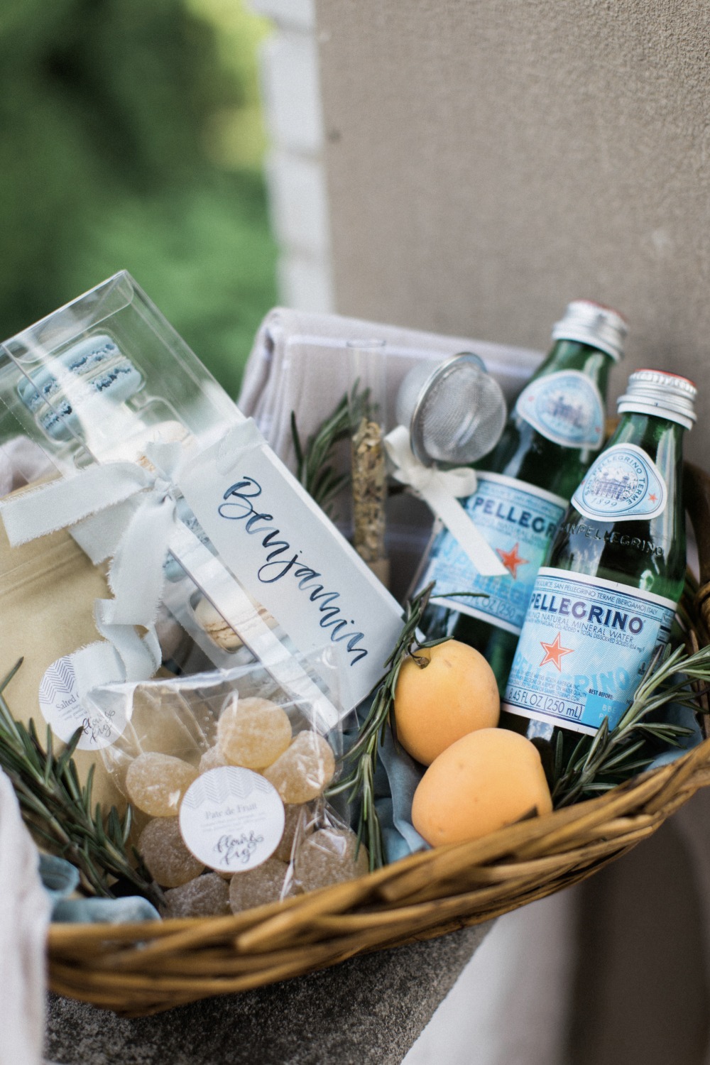 villa-terrace-is-an-italian-wedding