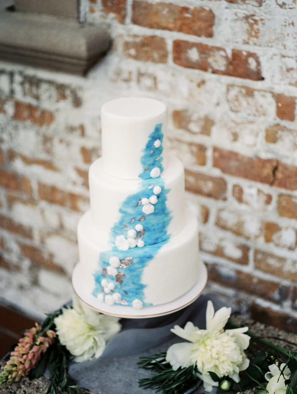 villa-terrace-is-an-italian-wedding