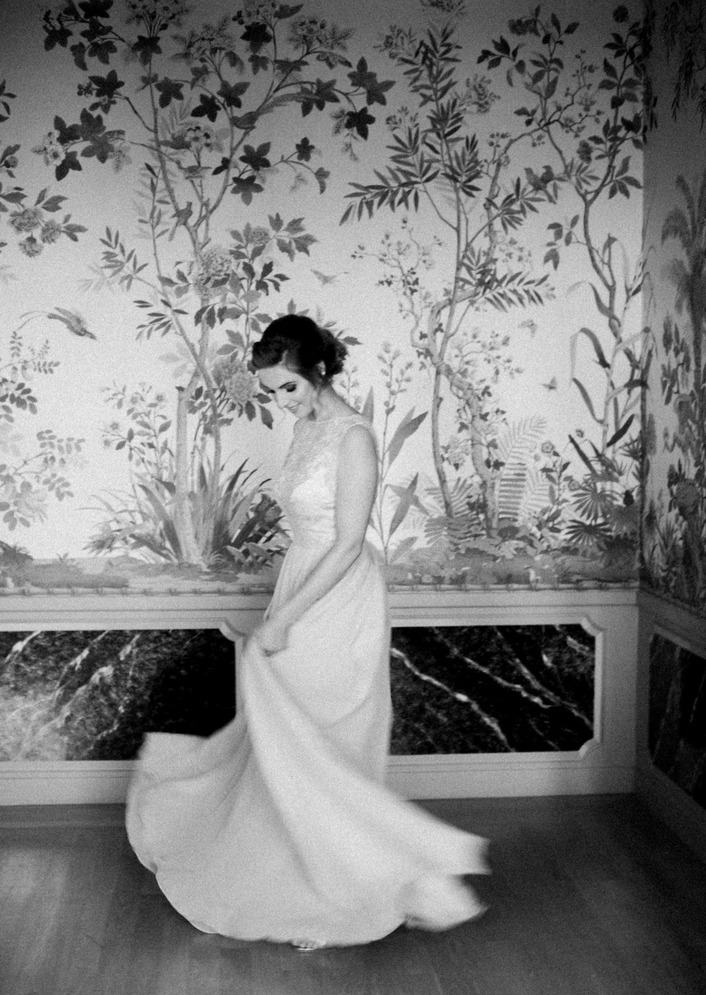villa-terrace-is-an-italian-wedding