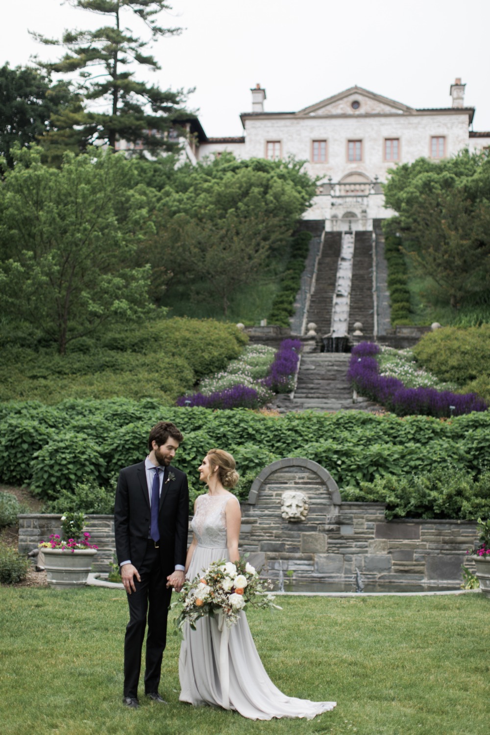 villa-terrace-is-an-italian-wedding