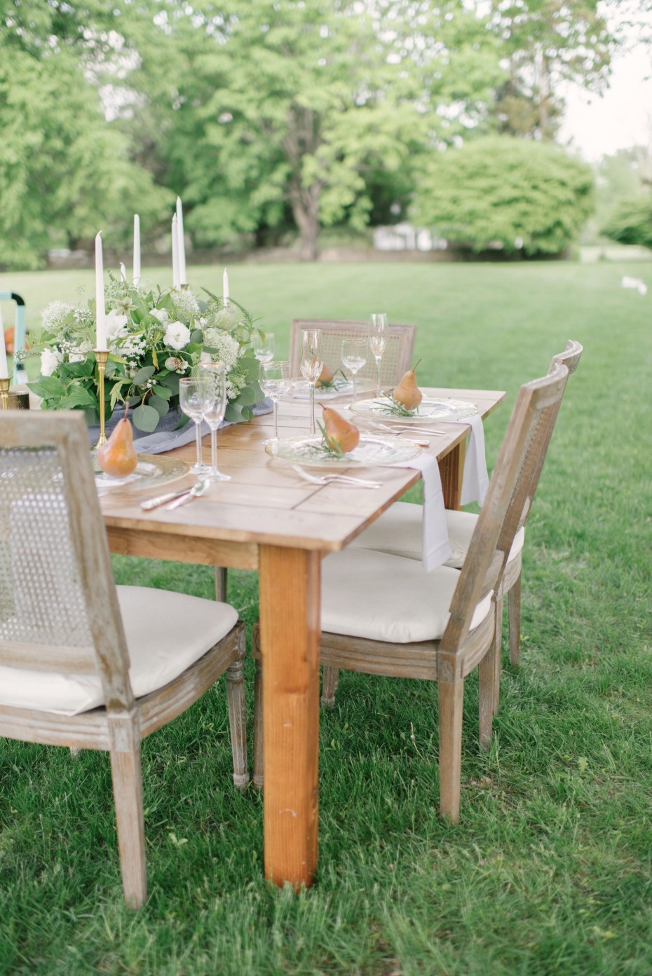 simple wedding table idea