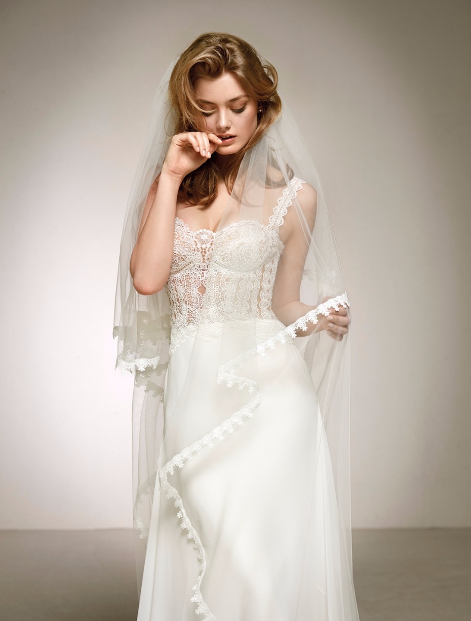 lace romantic feminine wedding dress