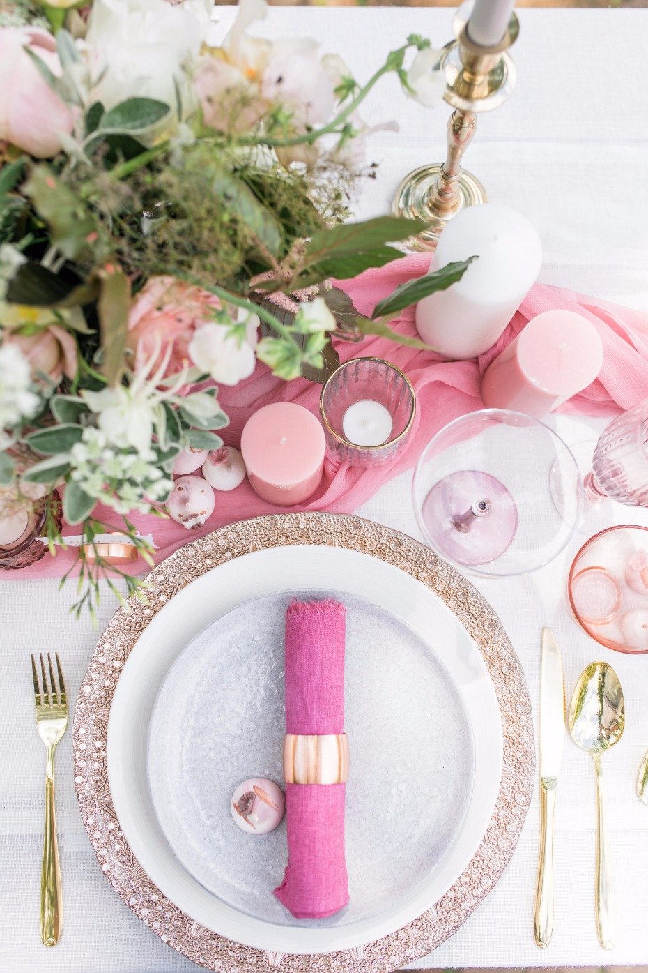 Perfectly pink tablescape