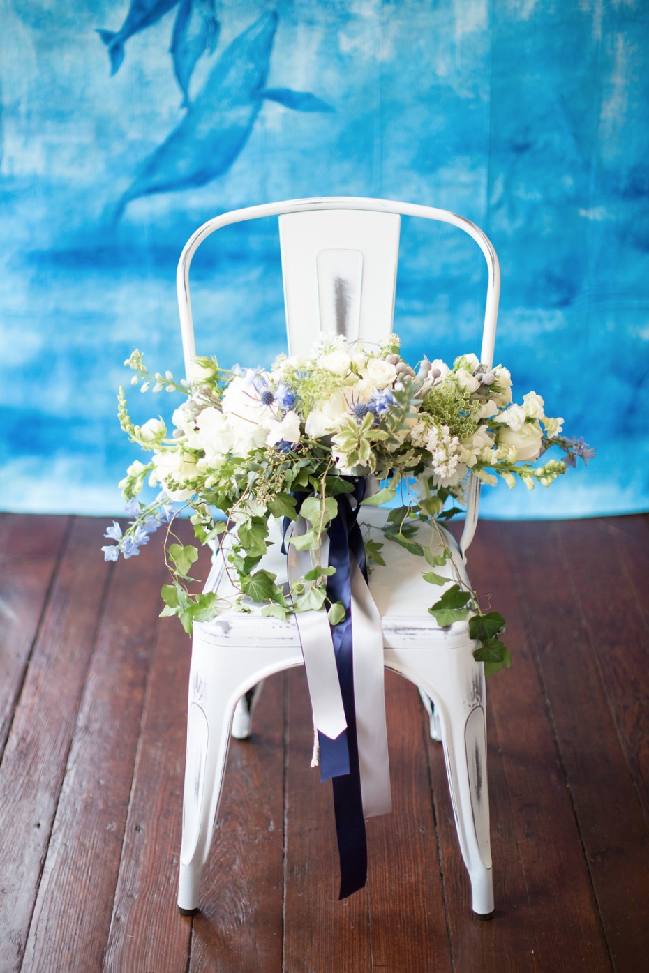 Blue and white bouquet with ribbons