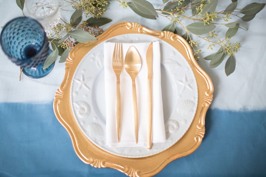 Gold and blue sweetheart table